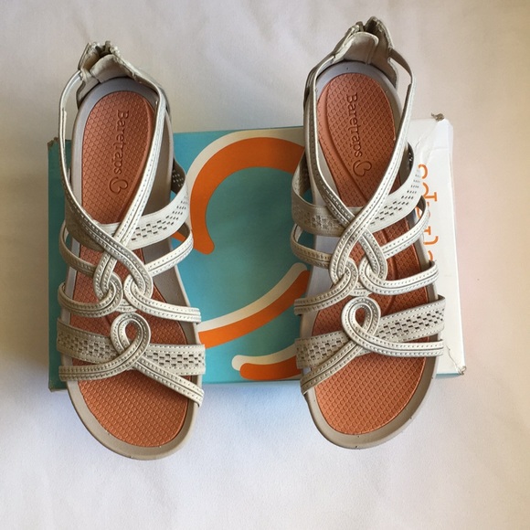 Shoes - Baretraps Women’s Solaura Taupe Sandals Size 8.5M